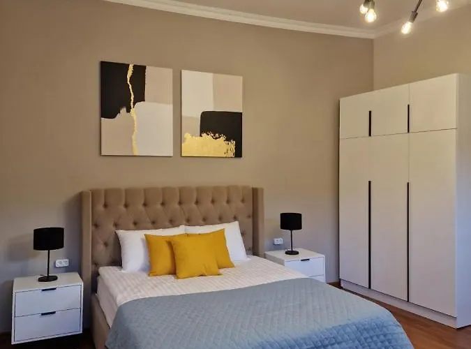 Soprano Krakivska 34 Apartment